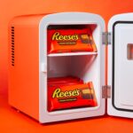 REESE’S Milk Chocolate Peanut Butter Cups, Candy Packs, 1.5 oz (36 Count) - Image 5